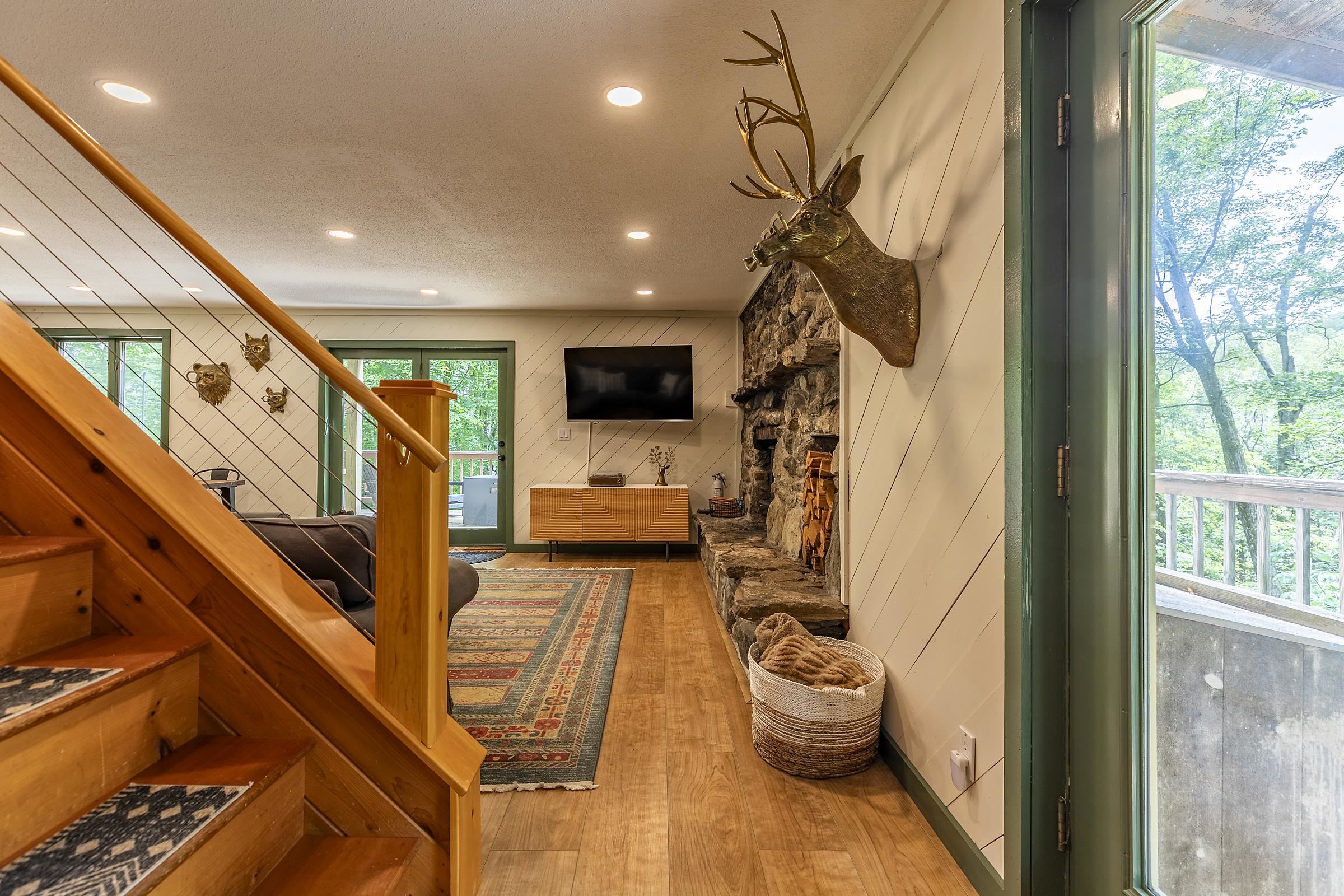 86 Benson Fuller Drive Winhall, VT 05340 - Photo 15 of 43