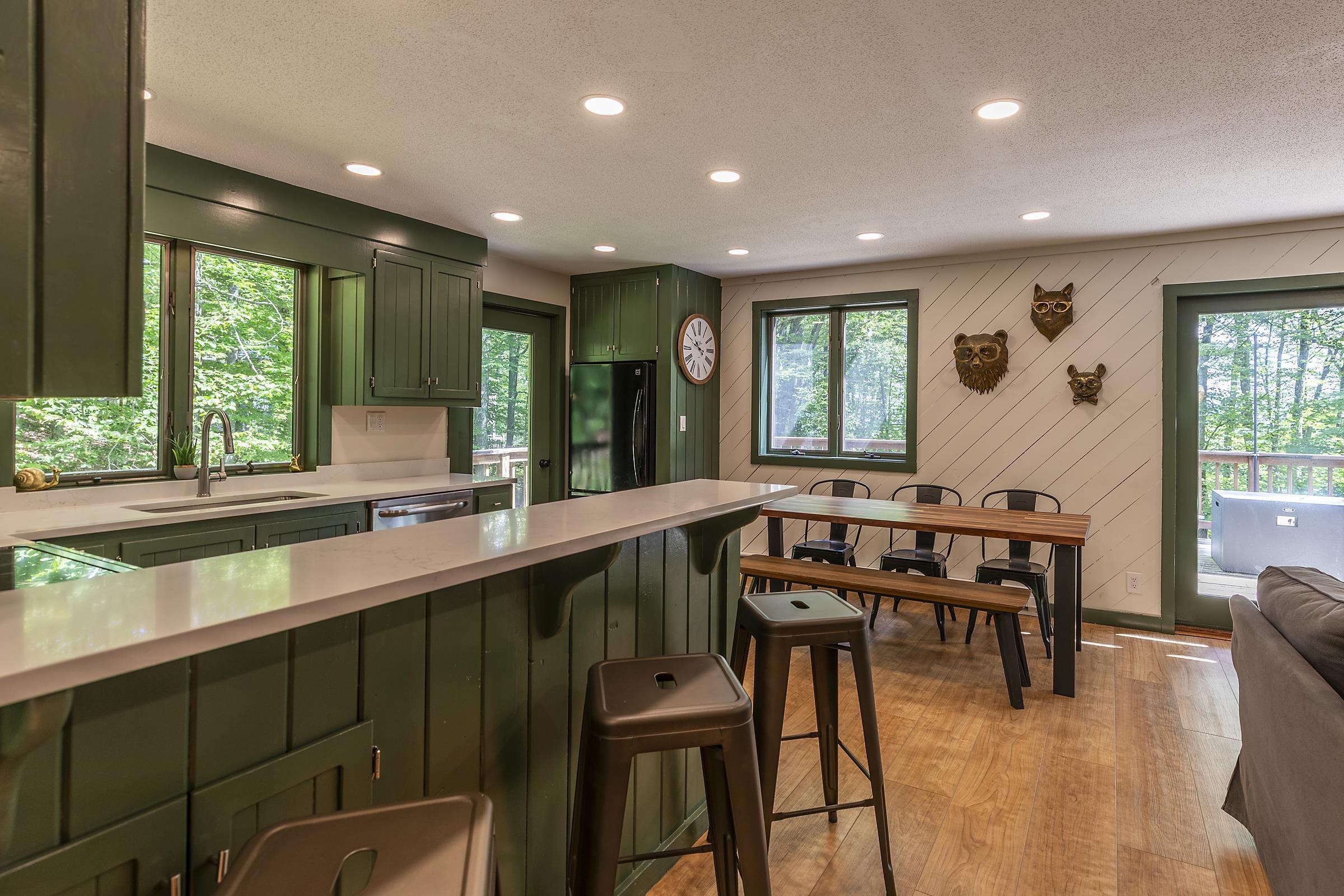 86 Benson Fuller Drive Winhall, VT 05340 - Photo 4 of 43