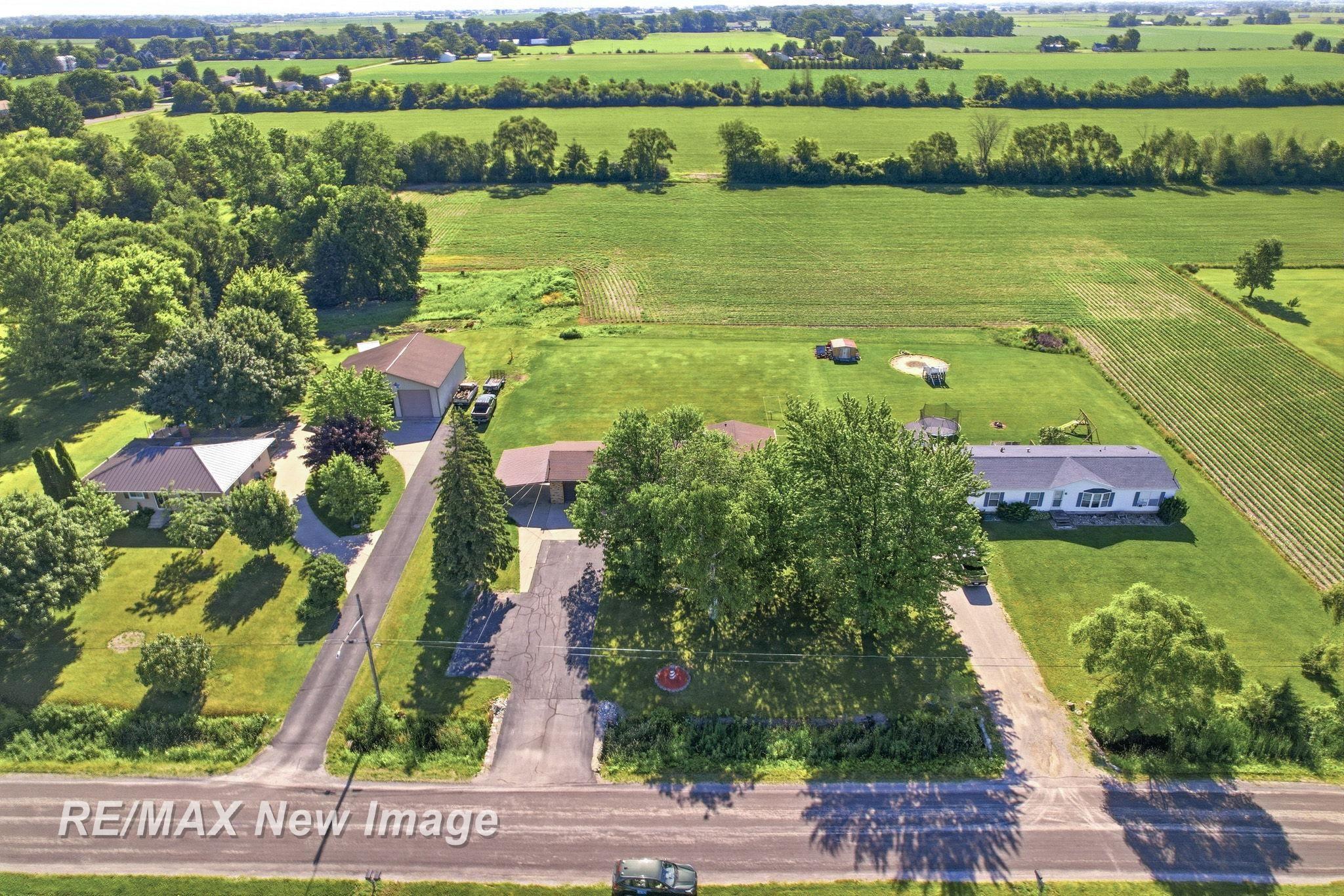 577 South Lincoln Road Bay City, MI 48708 - Photo 40 of 46