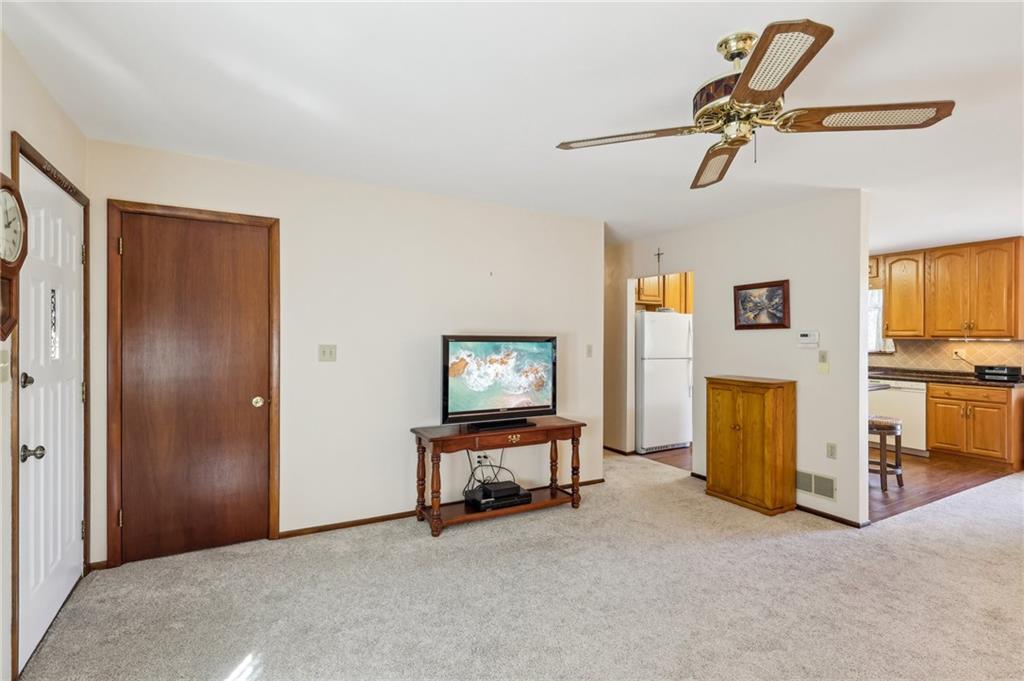 1066 O'Block Road Pittsburgh, PA 15239 - Photo 3 of 20 Gallery Image 3