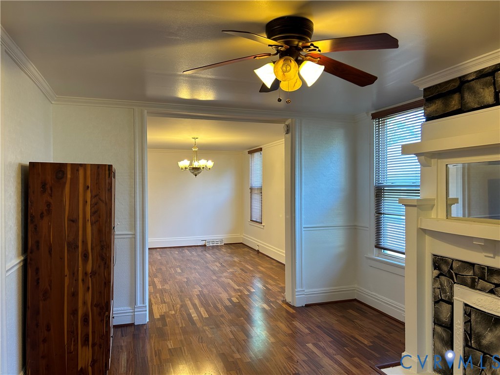 3123 Carolina Avenue Richmond, VA 23222 - Photo 8 of 23 a view of entryway