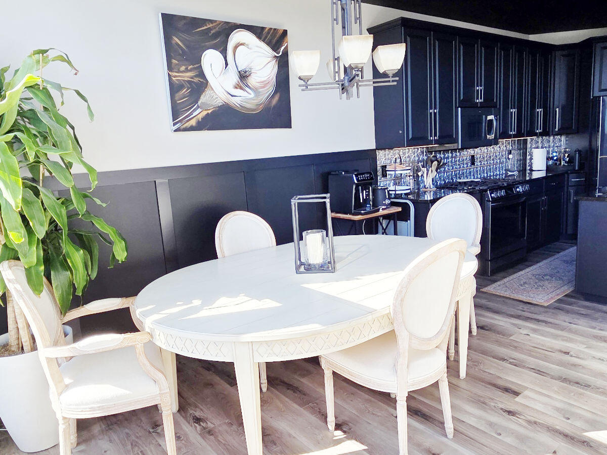 1515 North Van Buren Street, Unit 510 Milwaukee, WI 53202 - Photo 11 of 45 Dining Room