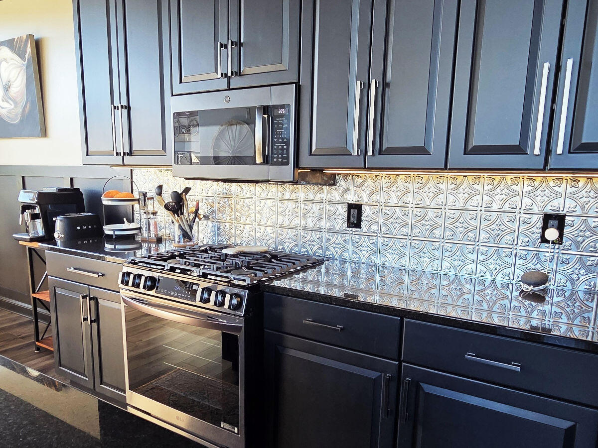 1515 North Van Buren Street, Unit 510 Milwaukee, WI 53202 - Photo 16 of 45 Kitchen