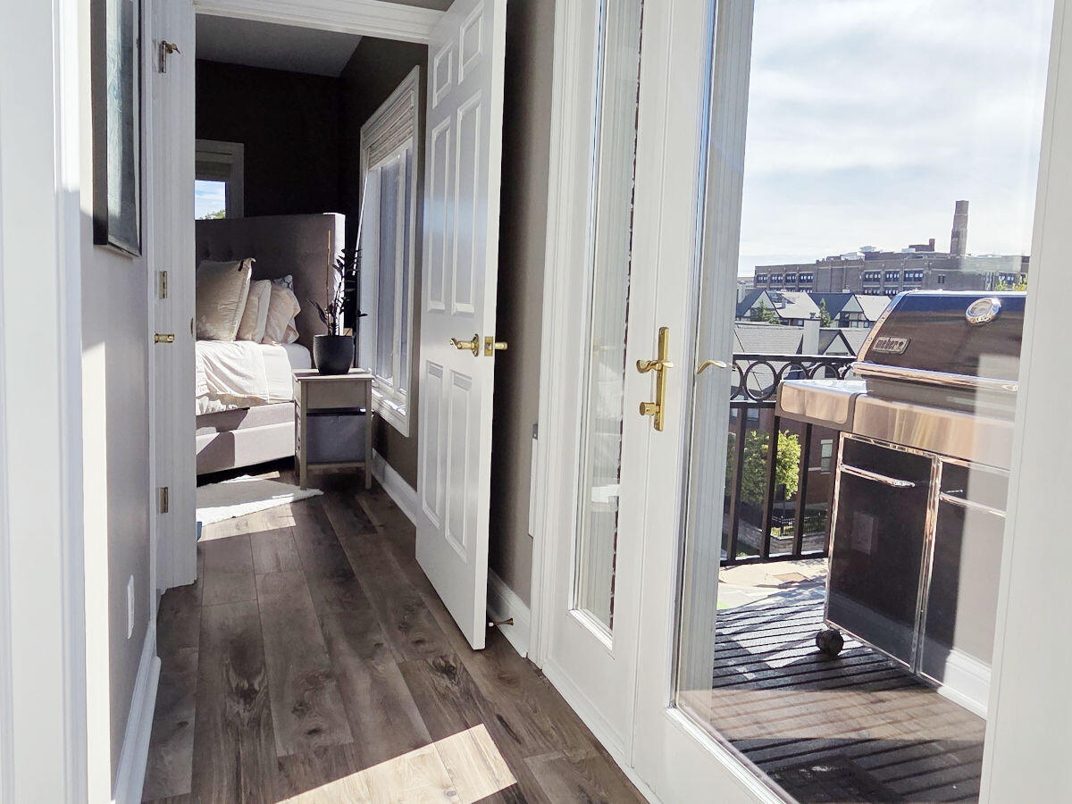 1515 North Van Buren Street, Unit 510 Milwaukee, WI 53202 - Photo 34 of 45 Hallway