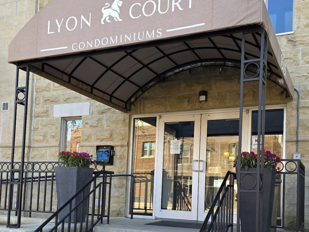 1515 North Van Buren Street, Unit 510 Milwaukee, WI 53202 - Photo 43 of 45 Entrance