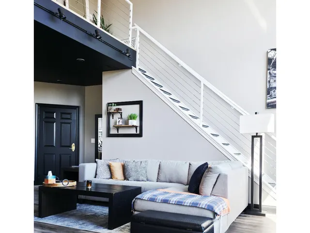 $3,950 | 1515 North Van Buren Street, Unit 510, Milwaukee, WI 53202