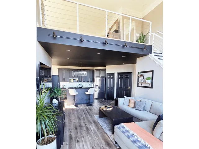 $3,950 | 1515 North Van Buren Street, Unit 510, Milwaukee, WI 53202