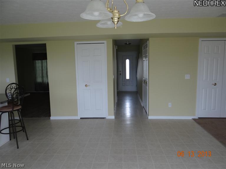 8426 Murray Ridge Road Elyria, OH 44035 - Photo 8 of 15 Gallery Image 8