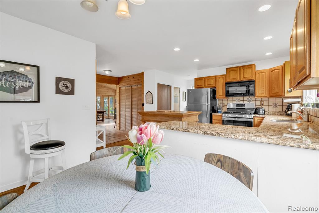 7489 Aspen Road Lexington, MI 48450 - Photo 28 of 62
