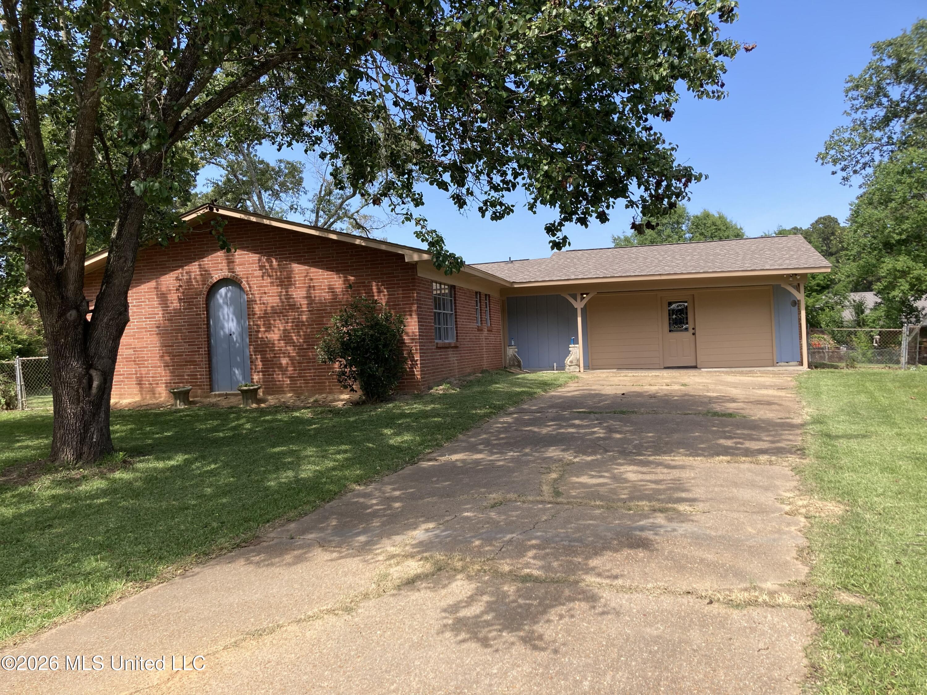 110 Bingo Circle Pearl, MS 39208 - Photo 1 of 15 ATVJ9894