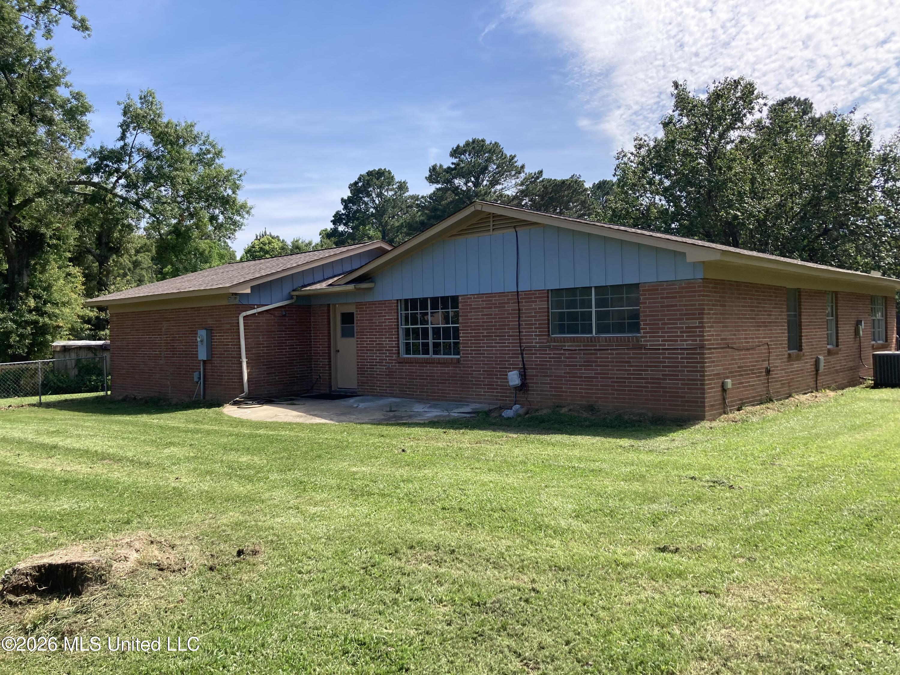 110 Bingo Circle Pearl, MS 39208 - Photo 3 of 15 GEYO5829