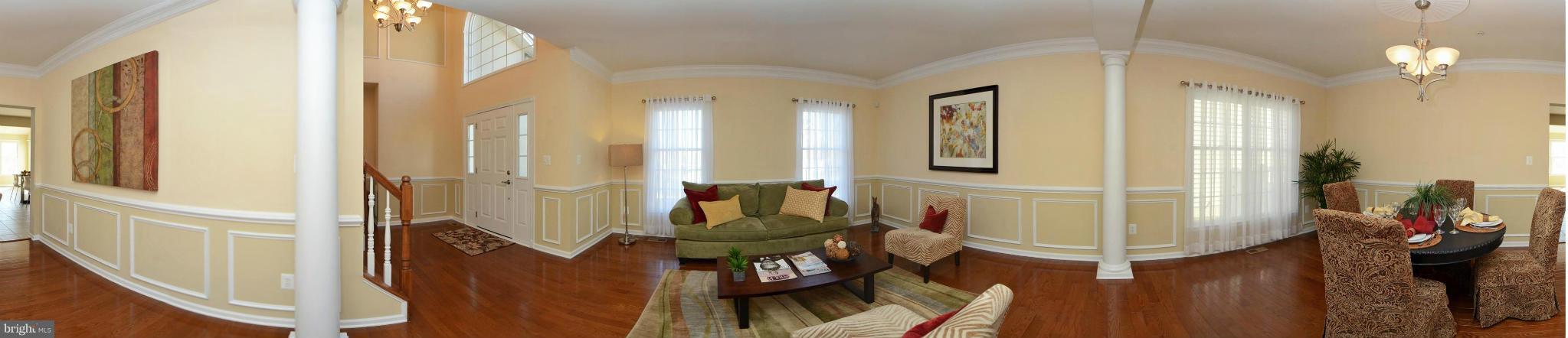 4028 Bridle Ridge Road Upper Marlboro, MD 20772 - Photo 10 of 30 Living Room & Dining Room