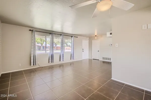 $2,900 | 3213 North 63rd Place, Scottsdale, AZ 85251