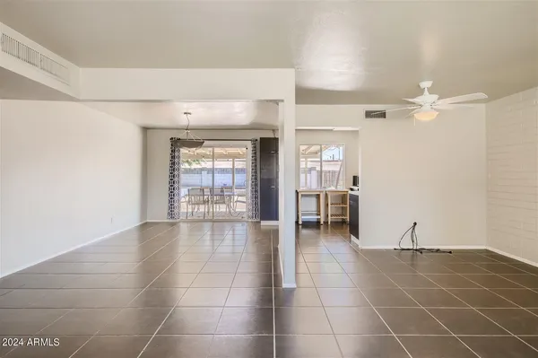 $2,900 | 3213 North 63rd Place, Scottsdale, AZ 85251