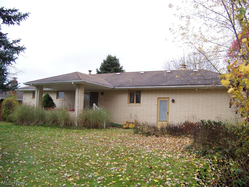 658 Robinson Road Campbell, OH 44405 - Photo 17 of 19 Gallery Image 17