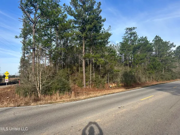 $59,900 | Na Firetower Road, Kiln, MS 39556