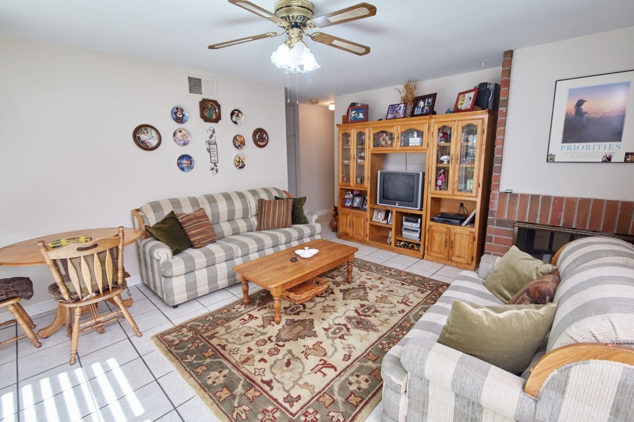 10485 Pine Grove Street Spring Valley, CA 91978 - Photo 11 of 25 Gallery Image 11