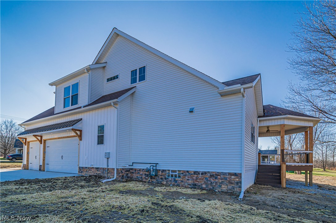 11251 Girdled Road Painesville, OH 44077 - Photo 5 of 35 Gallery Image 5