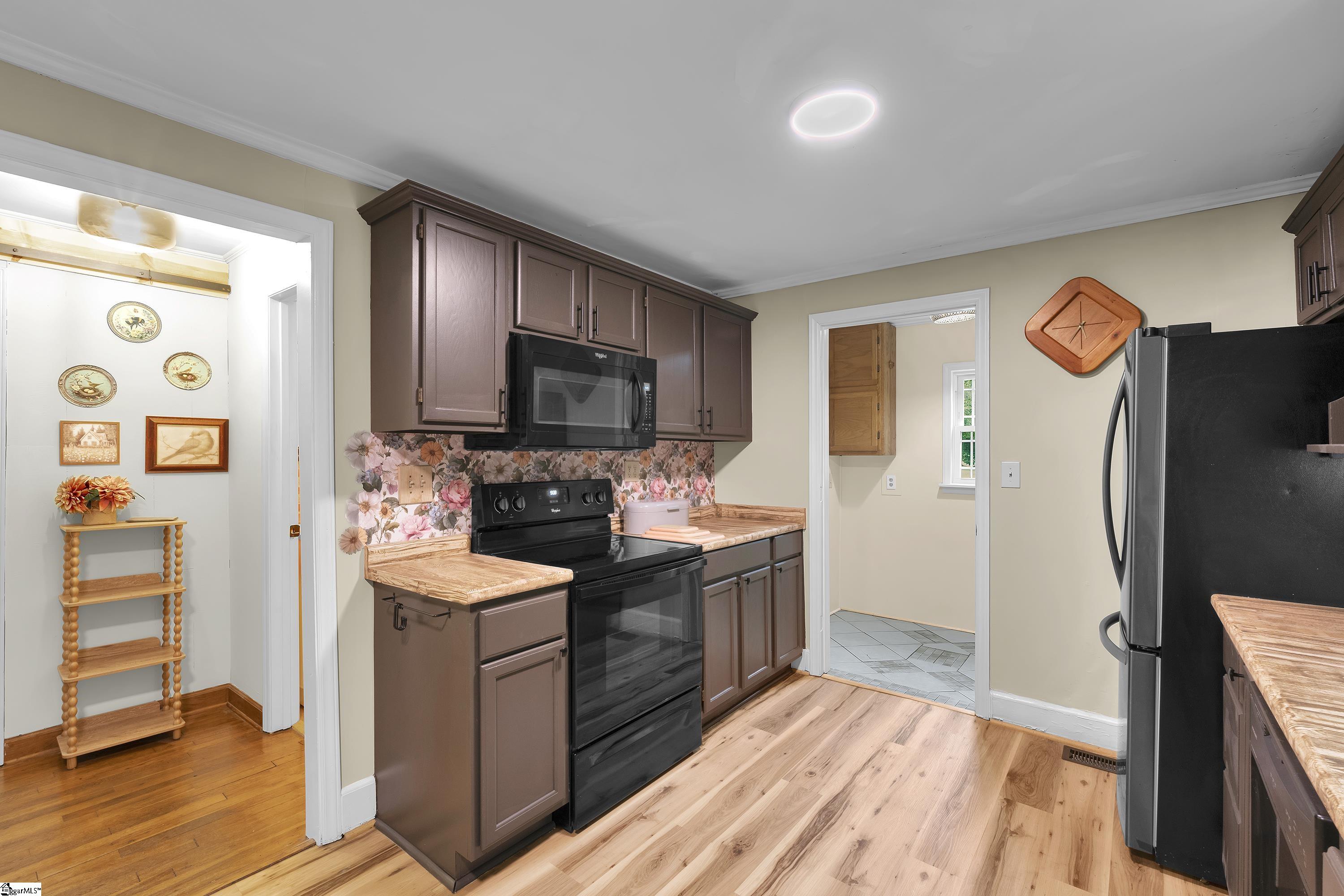416 West Belvue Road Greenville, SC 29609 - Photo 11 of 33