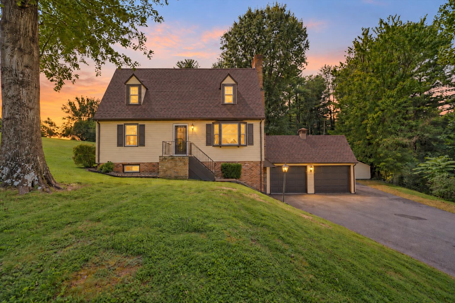 1043 Glebe Road Daleville, VA 24083 - Photo 2 of 56 Front