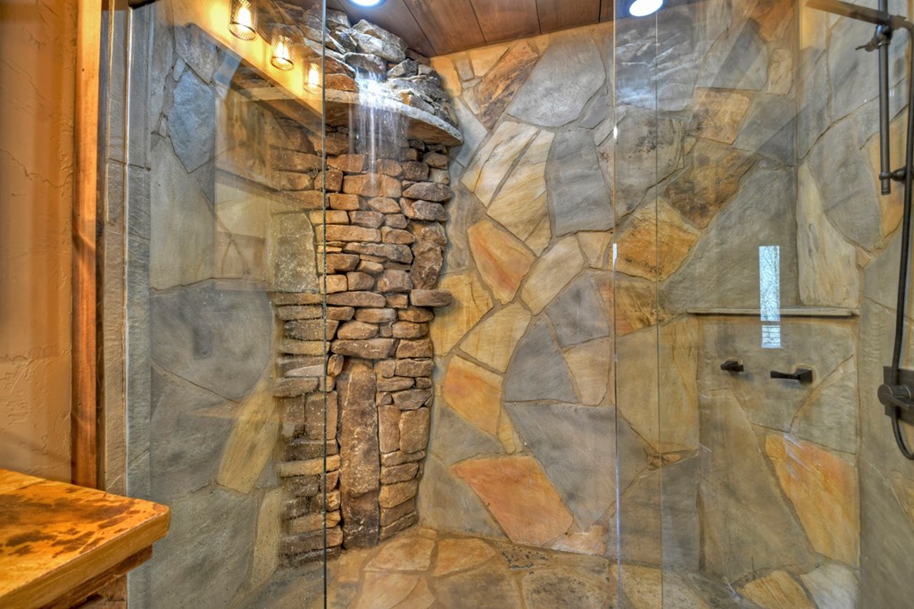 2691 Highway 2 Blue Ridge, GA 30513 - Photo 15 of 65