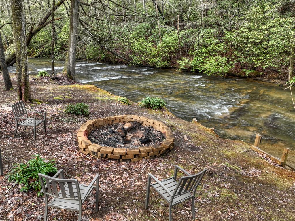 2691 Highway 2 Blue Ridge, GA 30513 - Photo 4 of 65