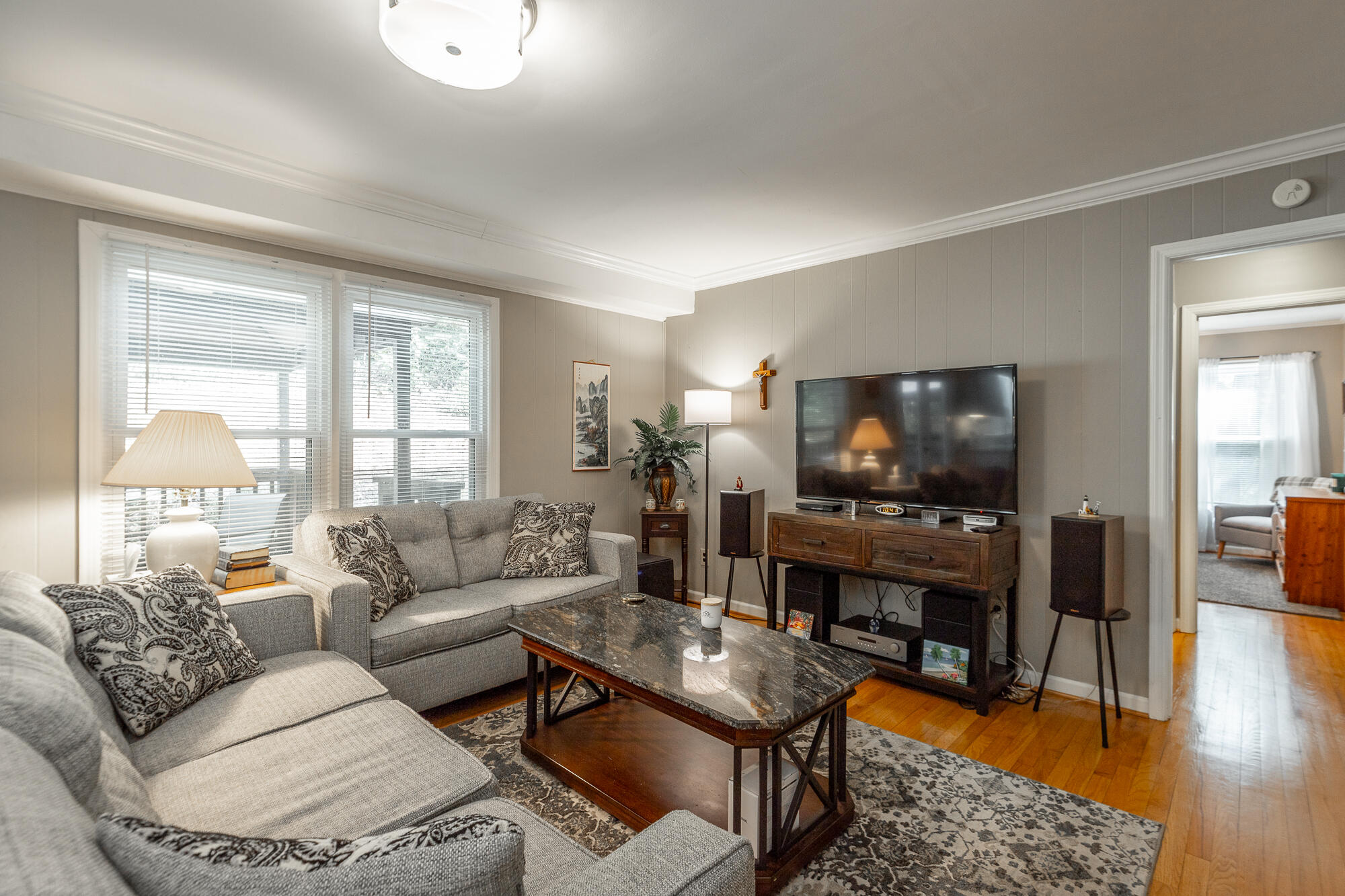 821 Ravine Road Signal Mountain, TN 37377 - Photo 11 of 50 Family Room