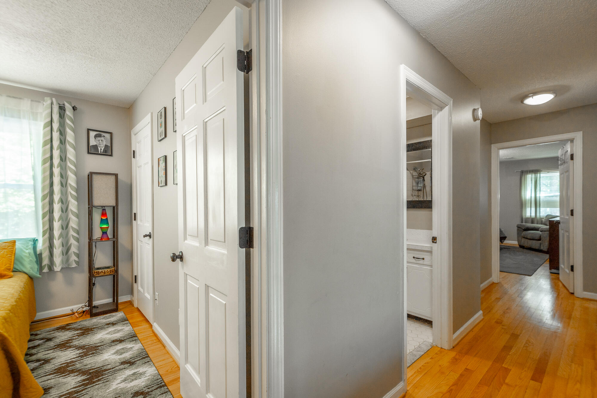 821 Ravine Road Signal Mountain, TN 37377 - Photo 27 of 50 Upstairs hallway