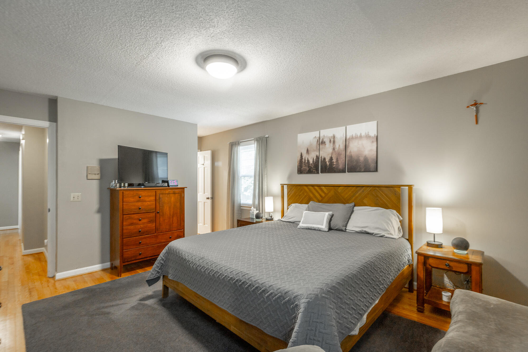 821 Ravine Road Signal Mountain, TN 37377 - Photo 29 of 50 Upstairs Primary Suite