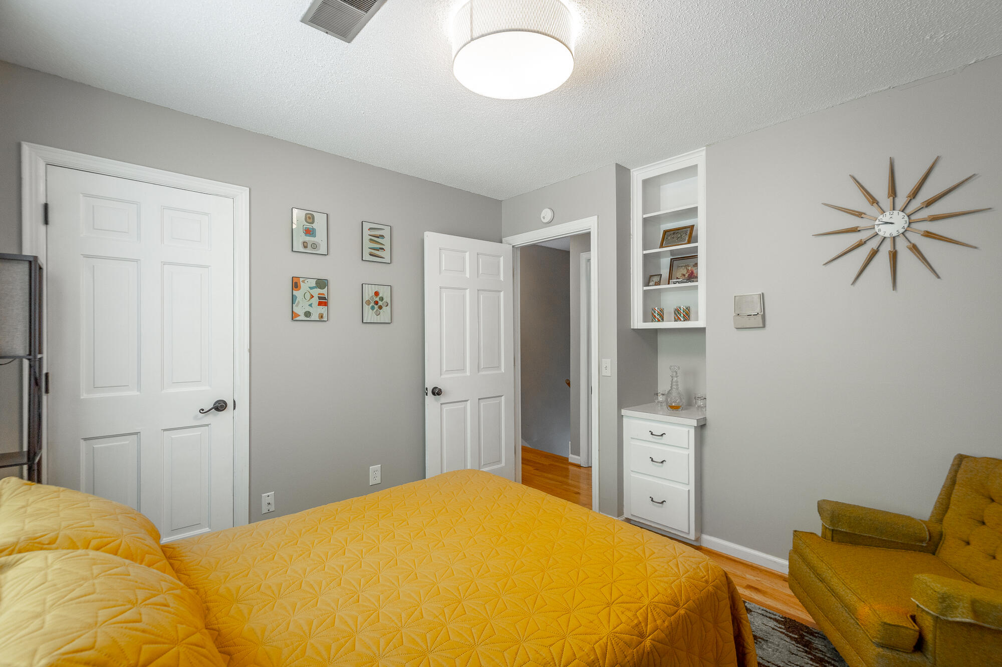 821 Ravine Road Signal Mountain, TN 37377 - Photo 37 of 50 Guest Bedroom