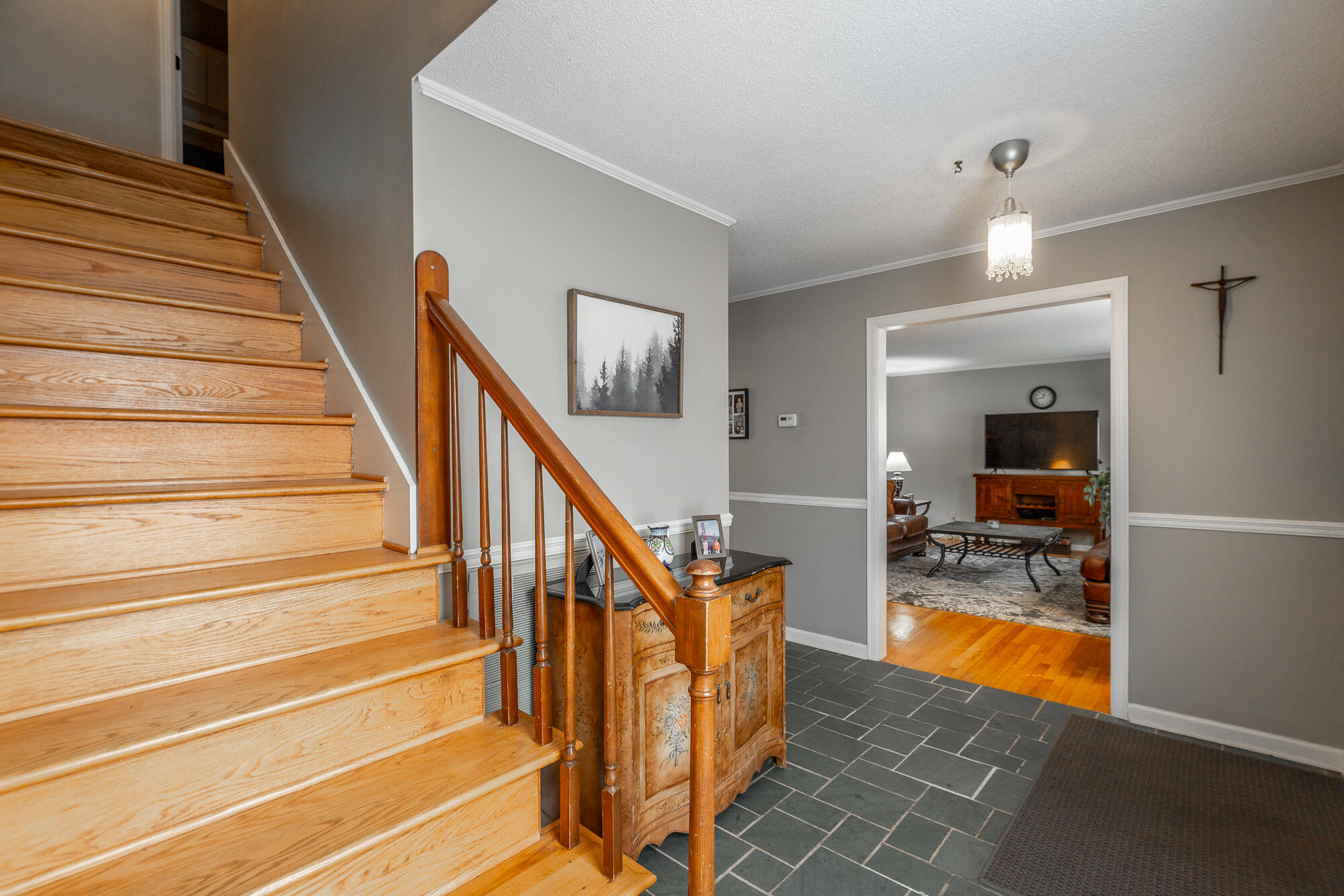 821 Ravine Road Signal Mountain, TN 37377 - Photo 7 of 50 Foyer