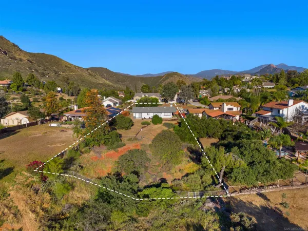 $798,999 | 15674 Cathedral Way, Ramona, CA 92065