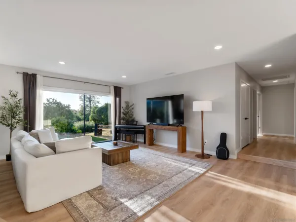 $798,999 | 15674 Cathedral Way, Ramona, CA 92065