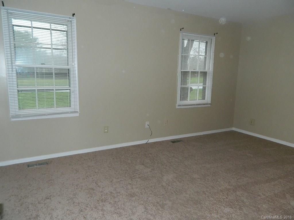 8402 Knights Bridge Road, Unit 131 Charlotte, NC 28210 - Photo 11 of 12