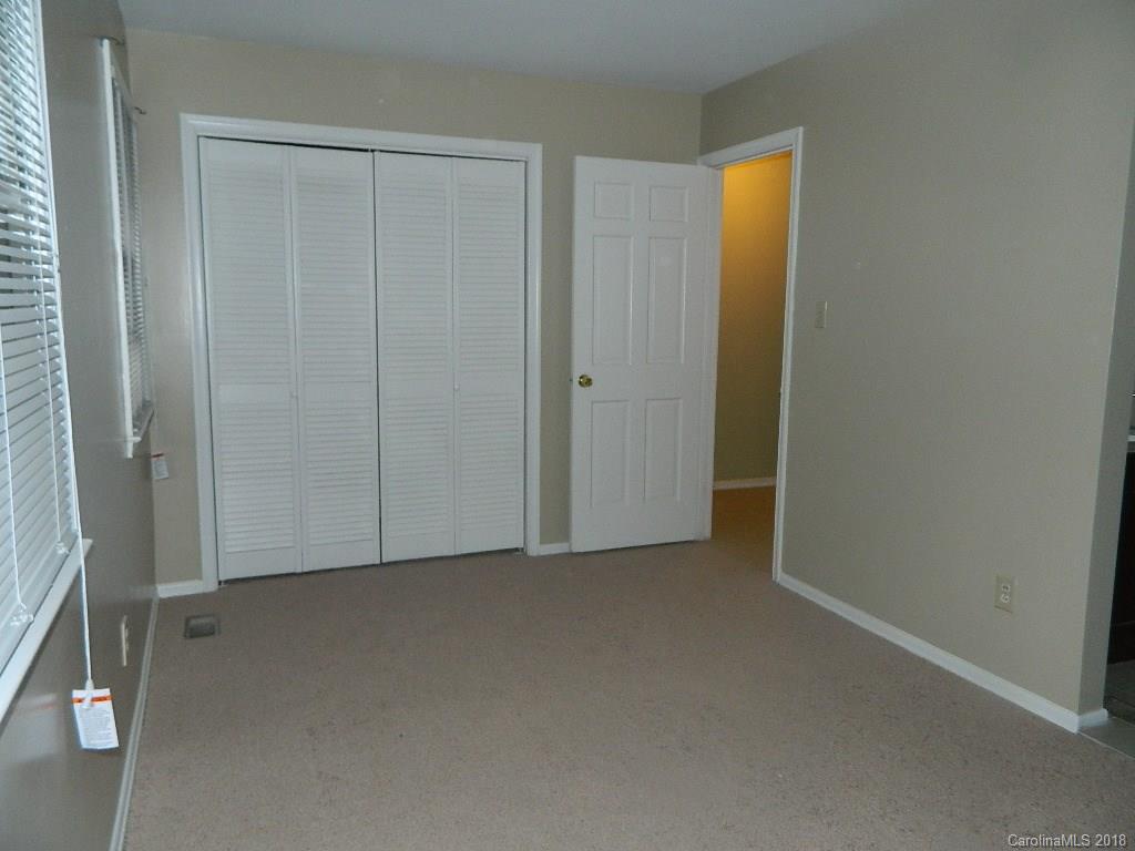 8402 Knights Bridge Road, Unit 131 Charlotte, NC 28210 - Photo 6 of 12