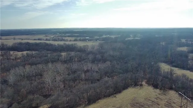 $463,050 | 32201 East Outerbelt Road, Lake Lotawana, MO 64086