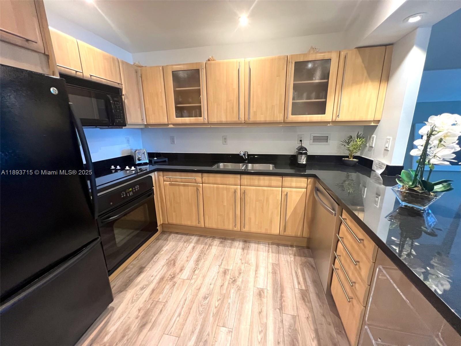 2301 Collins Avenue, Unit 1232 Miami Beach, FL 33139 - Photo 4 of 14