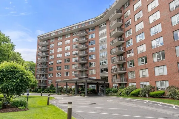 $450,000 | 280 Boylston Street, Unit 111, Newton, MA 02467