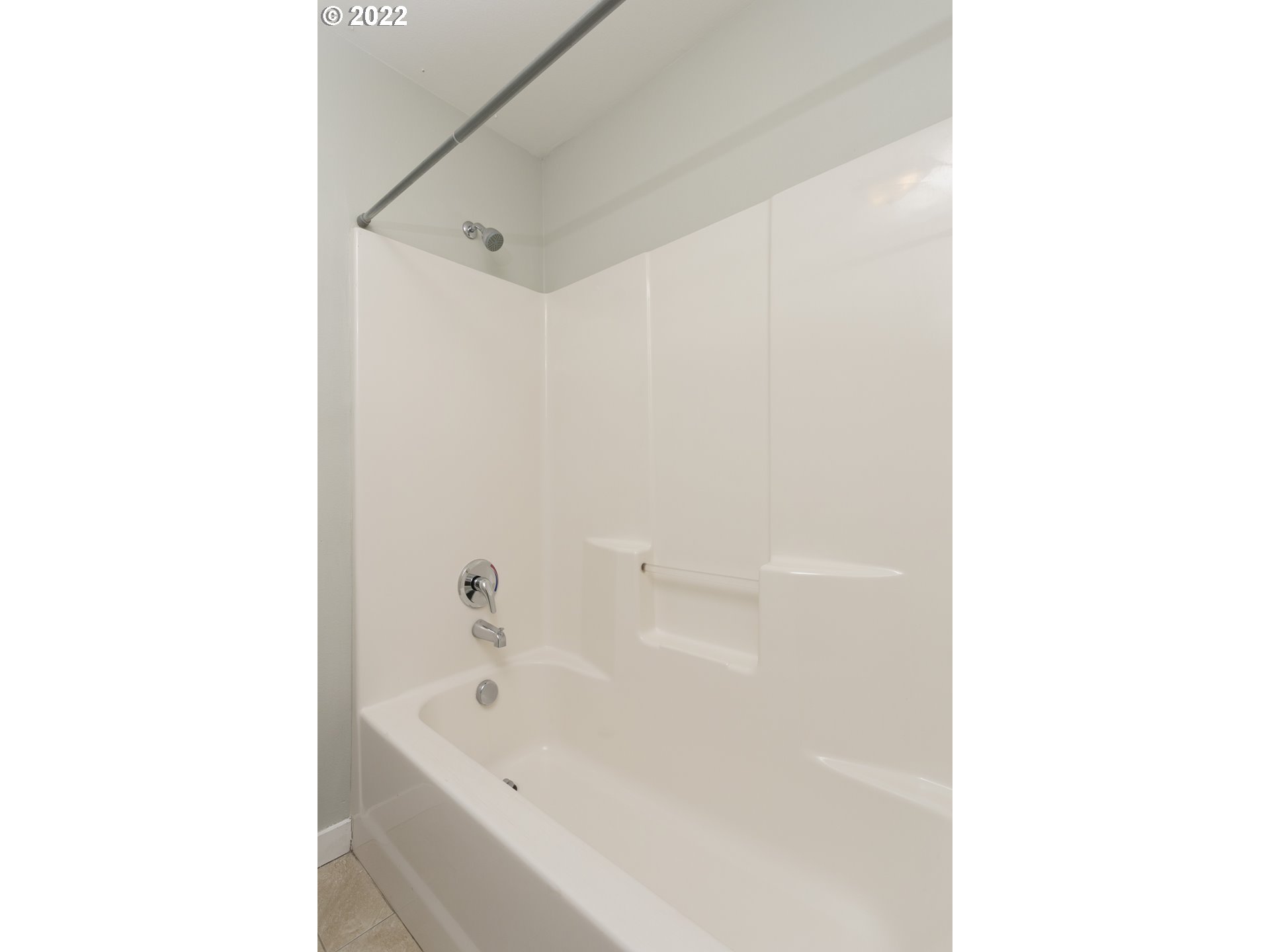 17007 Northeast 30th Avenue Ridgefield, WA 98642 - Photo 27 of 31 Bathroom