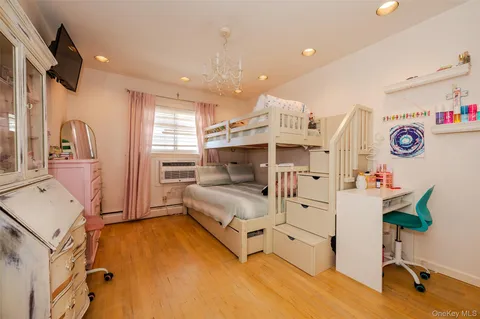 $849,000 | 341 Green Court, Oceanside, NY 11572