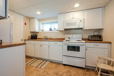 $849,000 | 341 Green Court, Oceanside, NY 11572