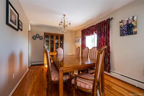 $849,000 | 341 Green Court, Oceanside, NY 11572