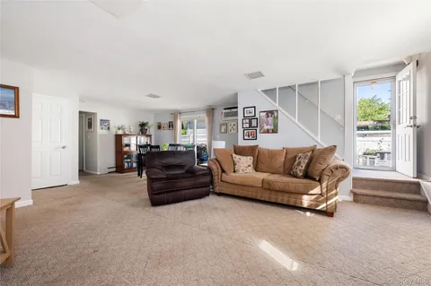 $849,000 | 341 Green Court, Oceanside, NY 11572