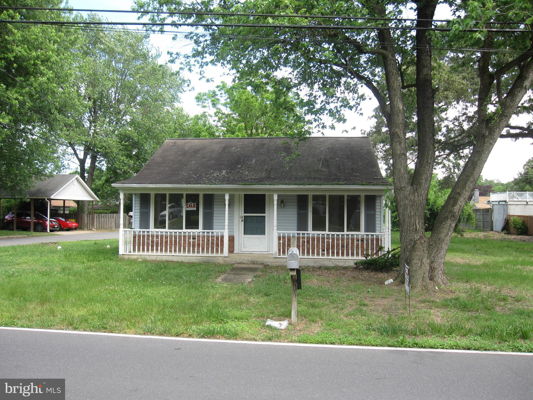 Exterior (Front)