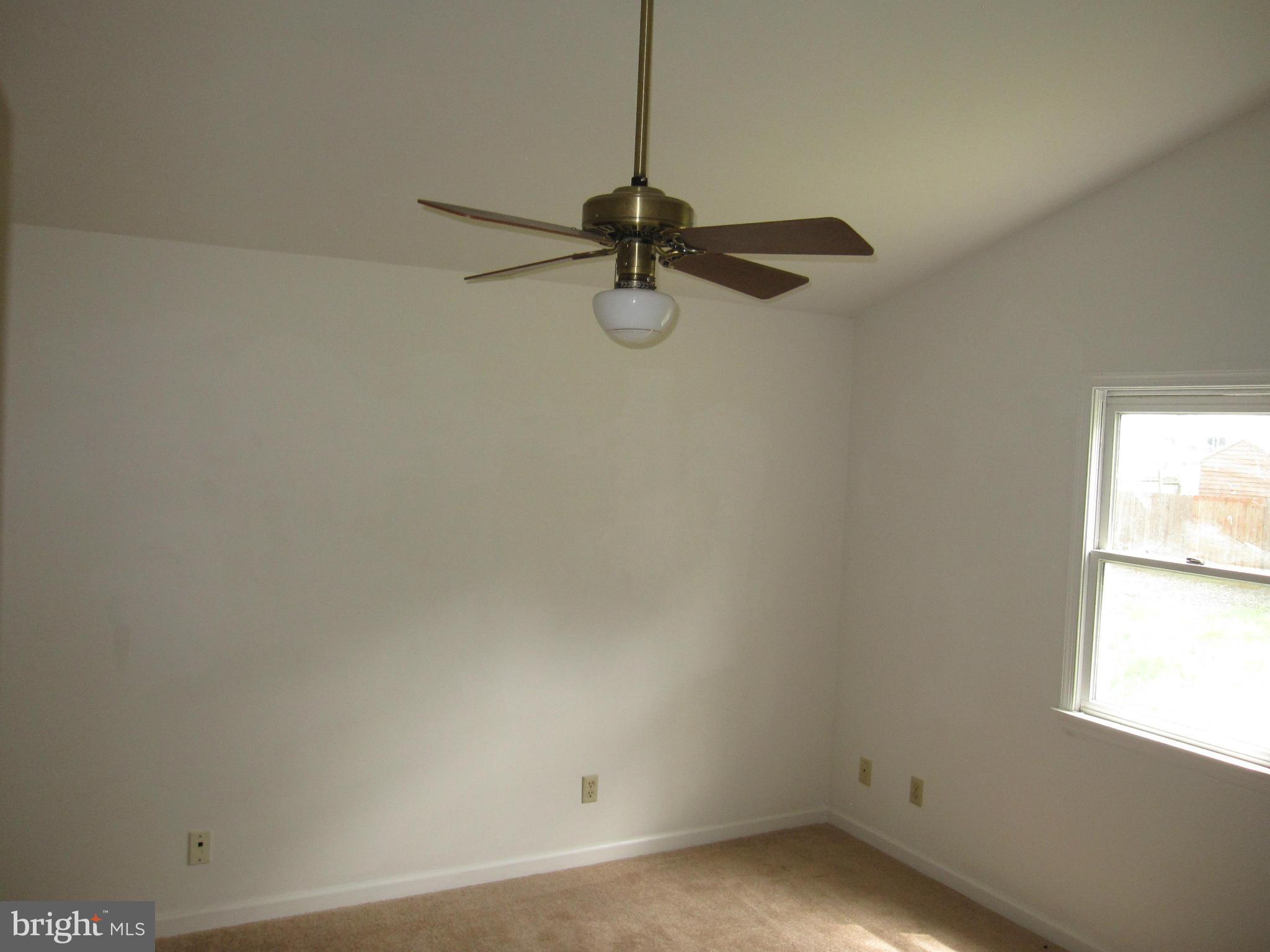 7809 Elizabeth Road Pasadena, MD 21122 - Photo 11 of 15 Bedroom (Master)