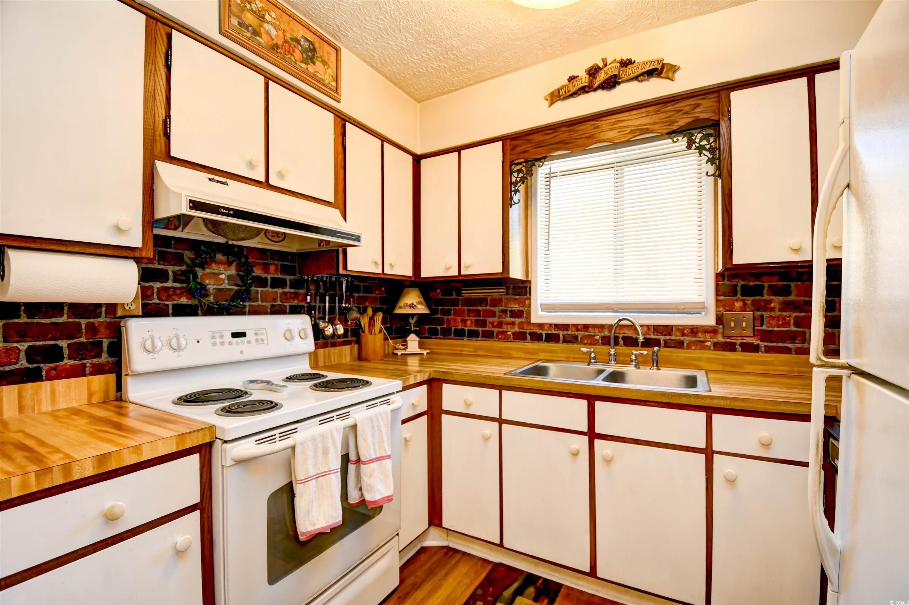 305 21st Avenue South, Unit 115 Myrtle Beach, SC 29577 - Photo 13 of 33