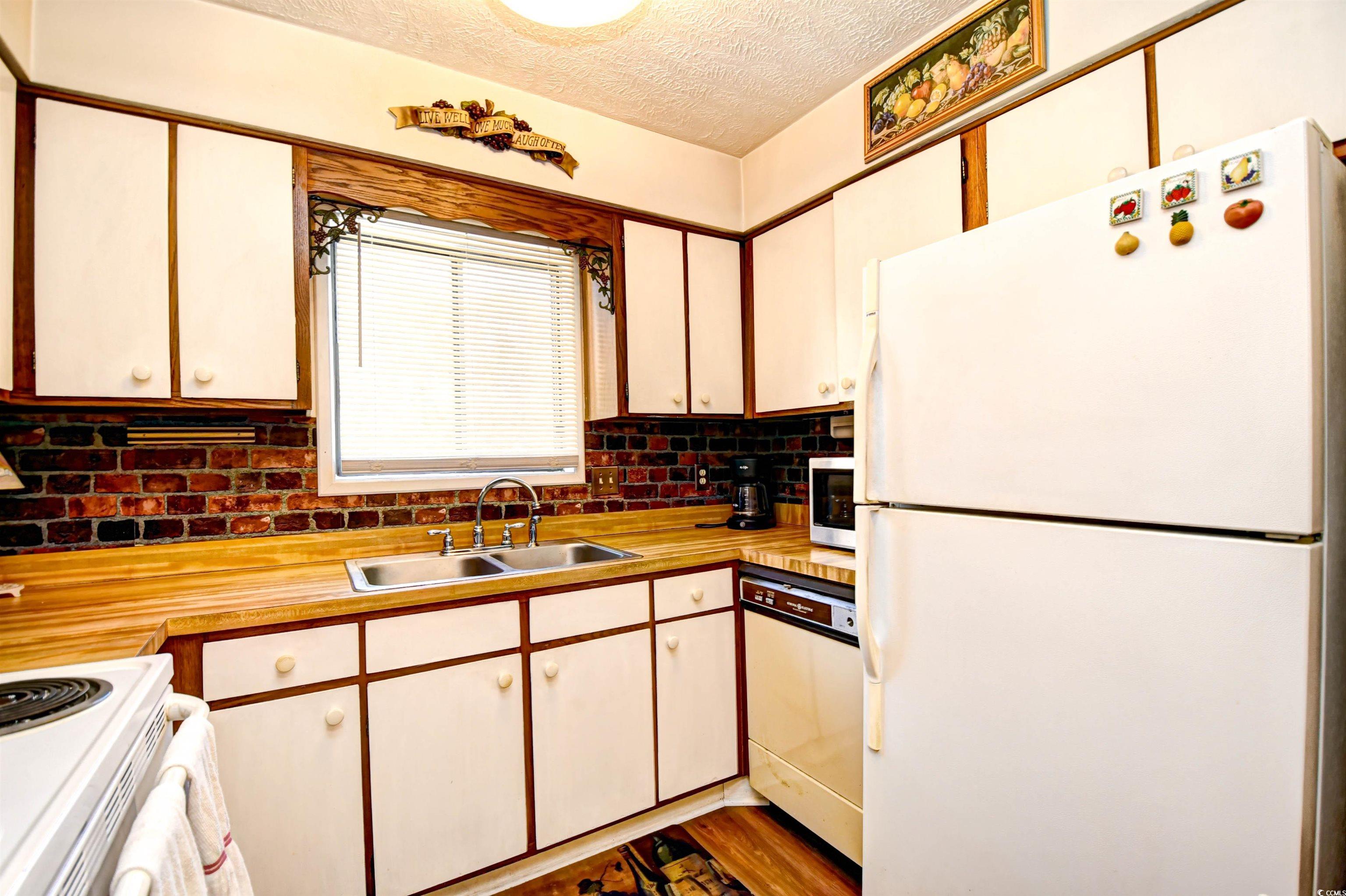 305 21st Avenue South, Unit 115 Myrtle Beach, SC 29577 - Photo 14 of 33