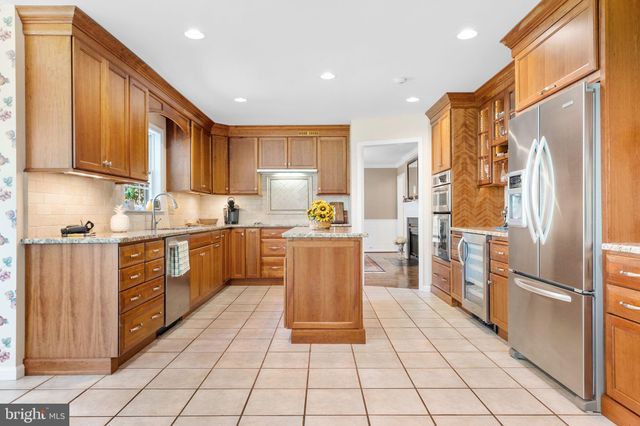 $886,000 | 922 Saratoga Drive, West Chester, PA 19380