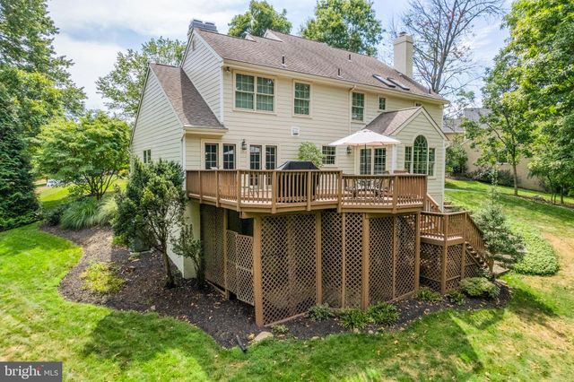 $886,000 | 922 Saratoga Drive, West Chester, PA 19380