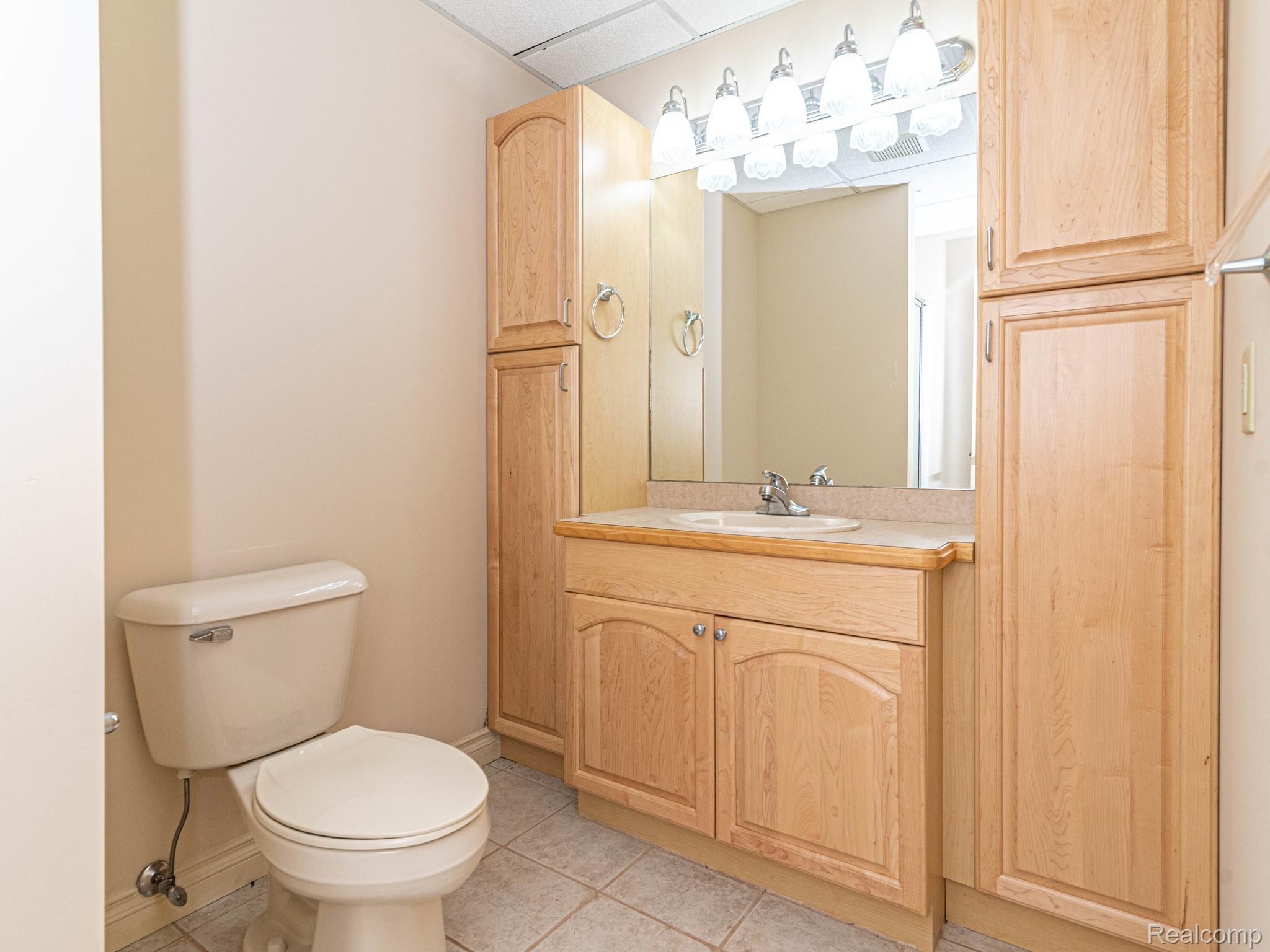 5255 Stickney Road Clarkston, MI 48348 - Photo 46 of 80 Full Bath in LL